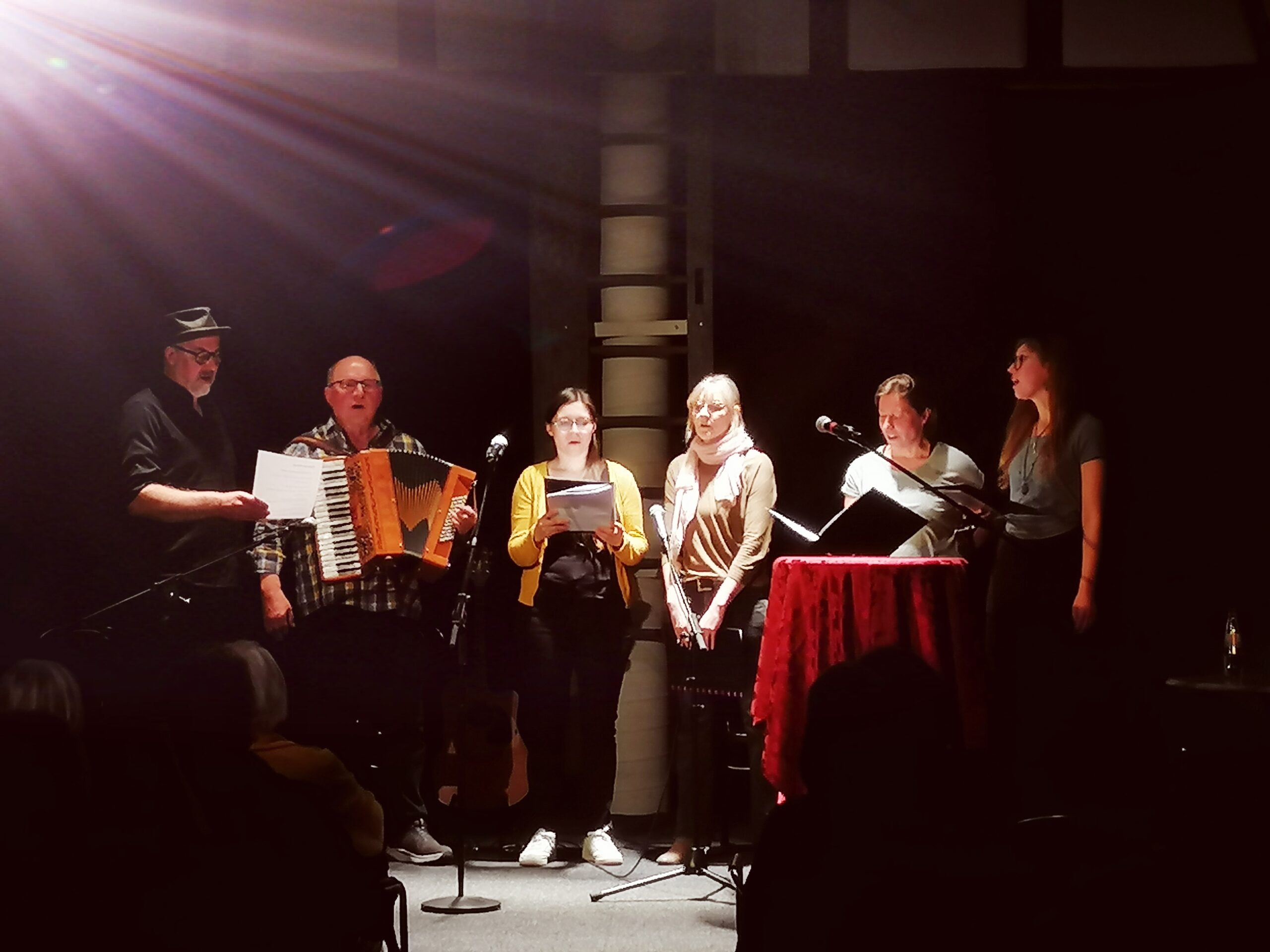 Ein besonderer Abend: Offene Bühne „Tears in Heaven“ am 17.4.2026